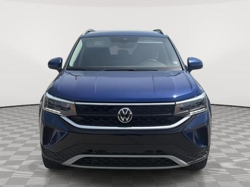 Blue Dusk 2024 Volkswagen Taos 1.5T SE