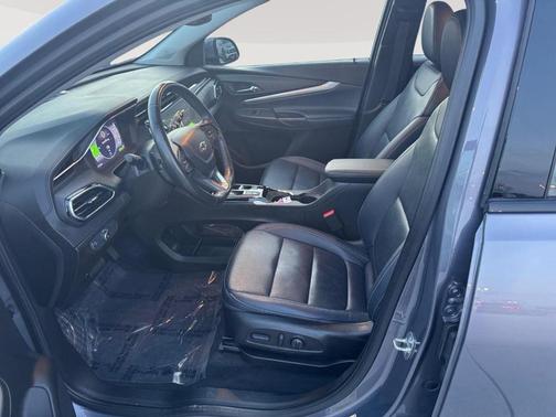 2022 Chevrolet Bolt EUV LT