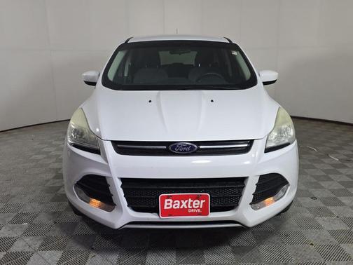 Oxford White 2015 Ford Escape SE