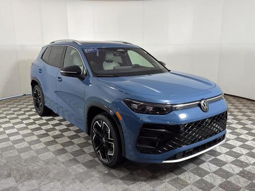 Monterey Blue Pearl 2025 Volkswagen Tiguan 2.0T SEL R-Line