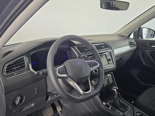 Platinum Gray Metallic 2023 Volkswagen Tiguan 2.0T S