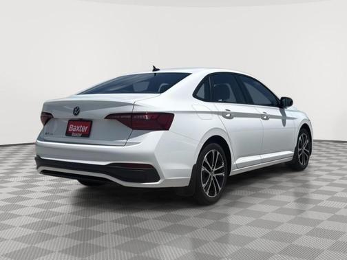 Pure White 2022 Volkswagen Jetta 1.5T Sport