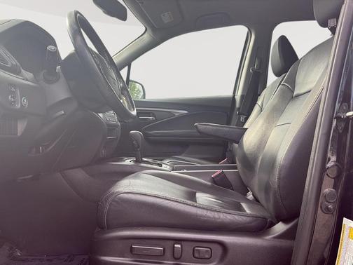 Crystal Black Pearl 2018 Honda Pilot EX-L