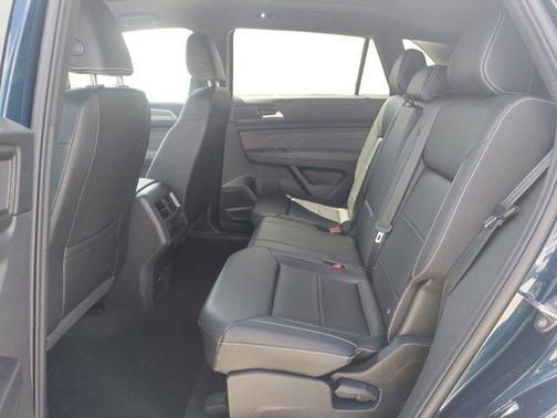 2023 Volkswagen Atlas Cross Sport 2.0T SE w/Technology