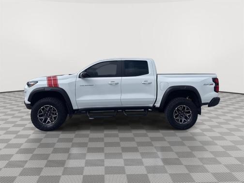 Summit White 2024 Chevrolet Colorado ZR2
