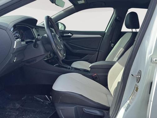 2021 Volkswagen Jetta 1.4T R-Line