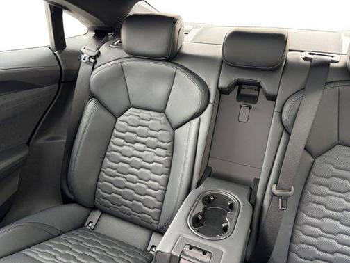 2023 Audi e-tron GT Premium Plus