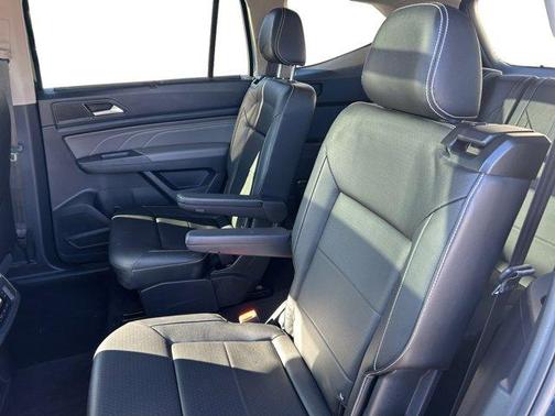 2021 Volkswagen Atlas 3.6 V6 SE w/ Technology