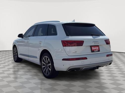 Glacier White Metallic 2019 Audi Q7 55 Premium Plus