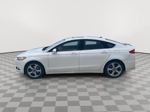 White Platinum Tri-Coat Metallic 2015 Ford Fusion SE