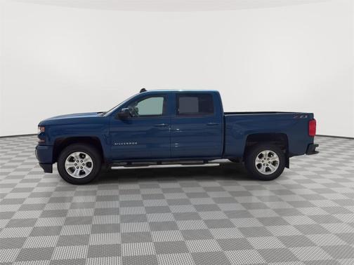 Deep Ocean Blue Metallic 2018 Chevrolet Silverado 1500 LT