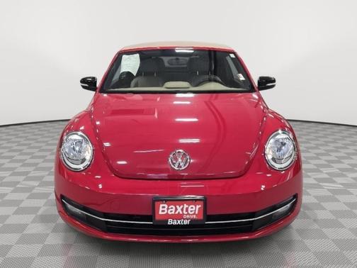 2013 Volkswagen Beetle 2.0T w/Sound/Nav