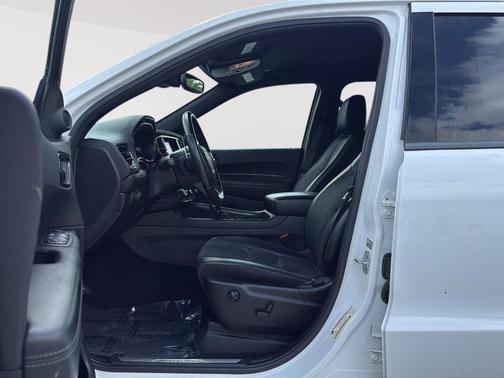 White Knuckle Clearcoat 2022 Dodge Durango GT