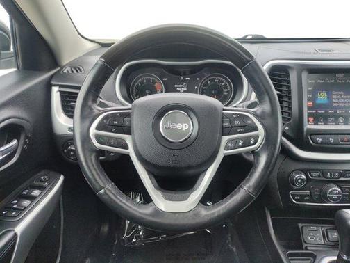 2017 Jeep Cherokee Overland
