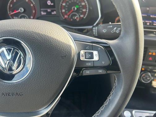 2021 Volkswagen Jetta 1.4T R-Line