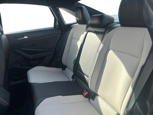 2021 Volkswagen Jetta 1.4T R-Line