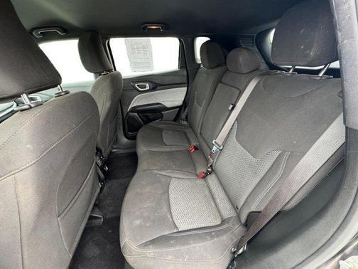 2023 Jeep Compass Sport
