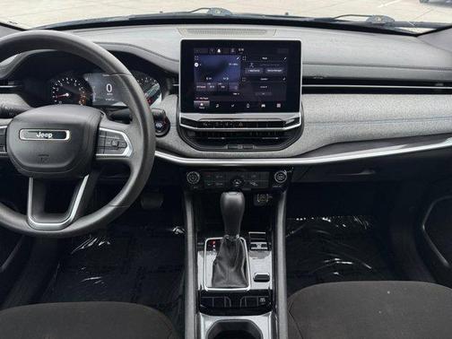 2023 Jeep Compass Sport