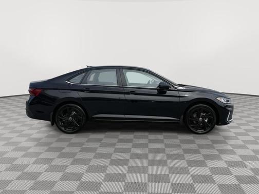 Deep Black Pearl 2026 Volkswagen Jetta 1.5T SE