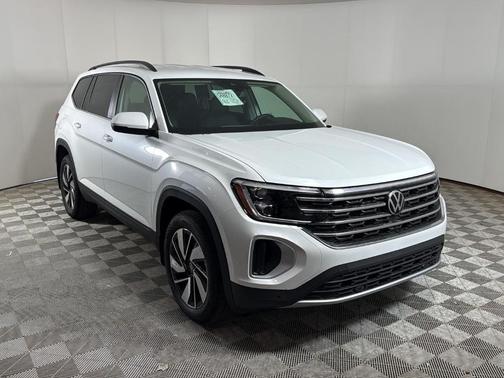 Opal White Pearl 2026 Volkswagen Atlas 2.0T SE W/TECHNOLOGY