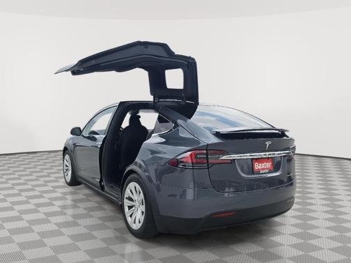 2020 Tesla Model X Long Range