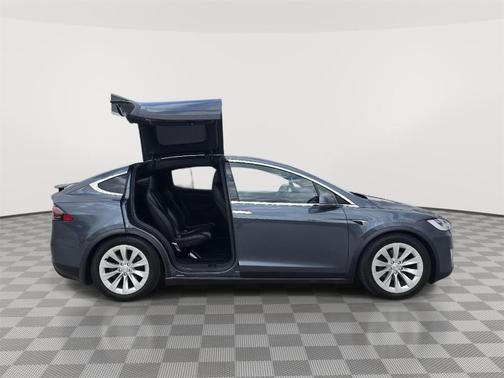 2020 Tesla Model X Long Range