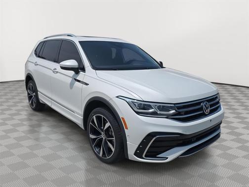 Oryx White Pearl Effect 2022 Volkswagen Tiguan 2.0T SEL R-Line