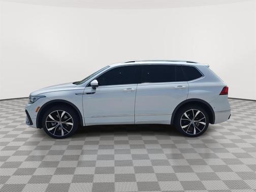 Oryx White Pearl Effect 2022 Volkswagen Tiguan 2.0T SEL R-Line