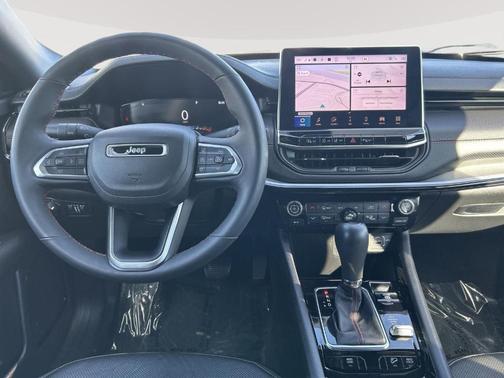 Diamond Black 2024 Jeep Compass Trailhawk