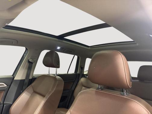 Platinum Gray Metallic 2021 Volkswagen Atlas 3.6L SEL