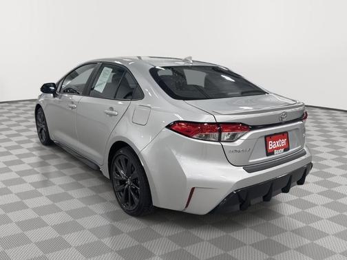 Classic Silver Metallic 2024 Toyota Corolla SE