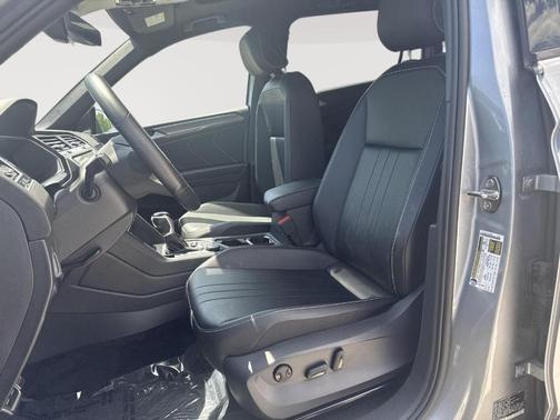 Pyrite Silver Metallic 2023 Volkswagen Tiguan 2.0T SE R-Line Black