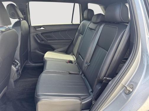 Pyrite Silver Metallic 2023 Volkswagen Tiguan 2.0T SE R-Line Black