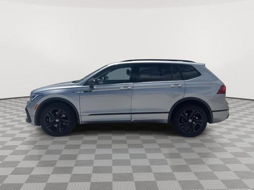 Pyrite Silver Metallic 2023 Volkswagen Tiguan 2.0T SE R-Line Black