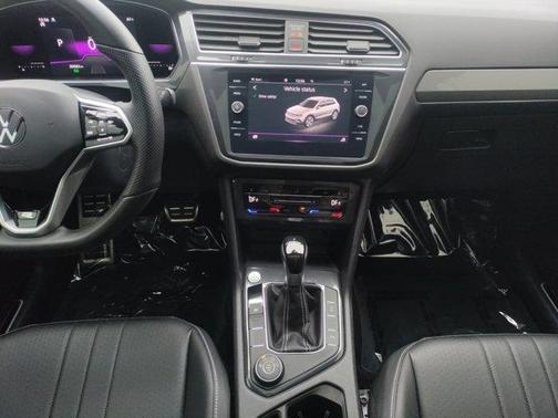 2023 Volkswagen Tiguan 2.0T SE R-Line Black