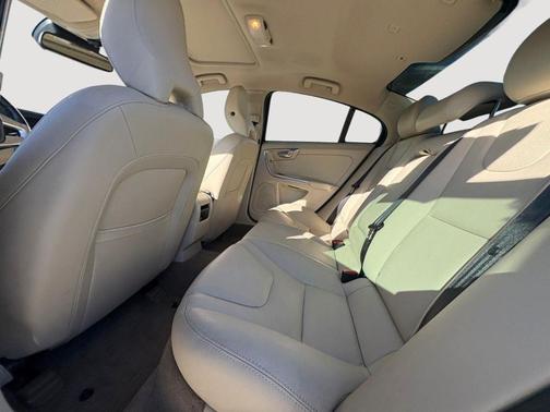 2015 Volvo S60 T5 Premier