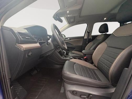 2024 Volkswagen Taos 1.5T SEL