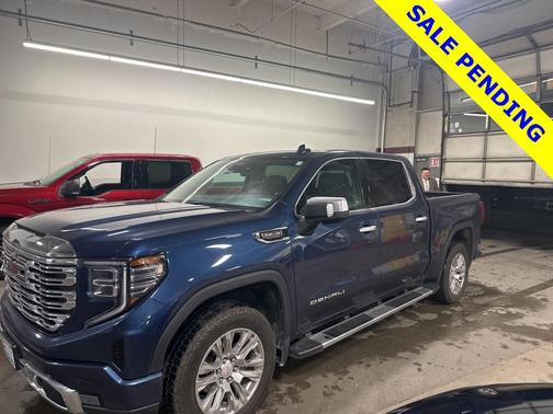 Pacific Blue Metallic 2022 GMC Sierra 1500 Denali