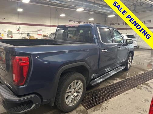 Pacific Blue Metallic 2022 GMC Sierra 1500 Denali