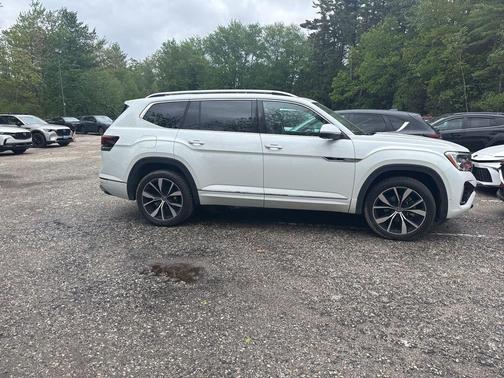 Opal White Pearl 2024 Volkswagen Atlas 2.0T SEL Premium R-Line 4MOTION