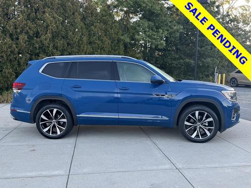 2025 Volkswagen Atlas 2.0T SEL Premium R-Line 4MOTION