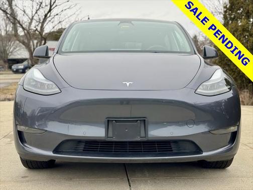 2022 Tesla Model Y Long Range Dual Motor All-Wheel Drive