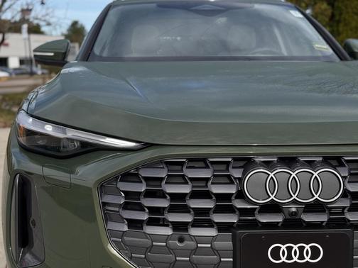 2025 Audi Q5 Premium Plus TFSI quattro S tronic