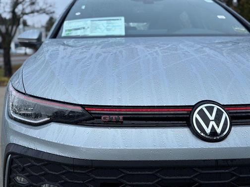 2026 Volkswagen Golf GTI 2.0T SE DSG