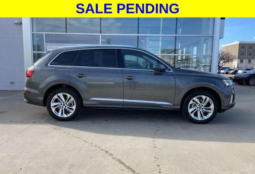 Samurai Gray Metallic 2025 Audi Q7 55 Premium Plus