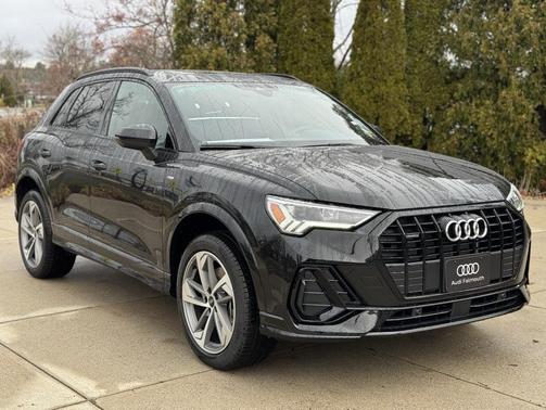2025 Audi Q3 Premium 45 TFSI S line quattro Tiptronic