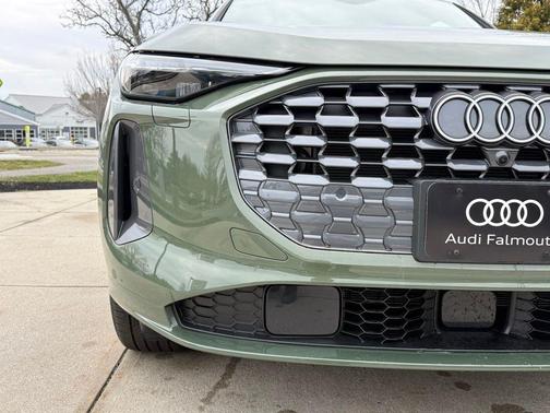 District Green Metallic 2025 Audi Q5 Premium Plus TFSI quattro S tronic