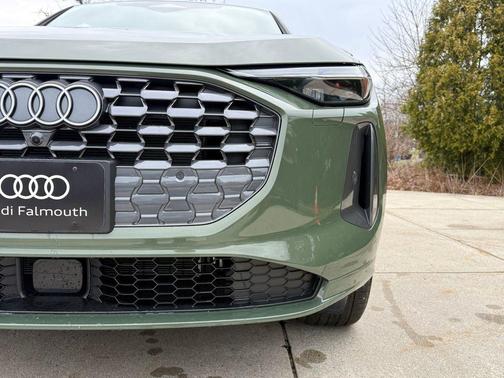 District Green Metallic 2025 Audi Q5 Premium Plus TFSI quattro S tronic
