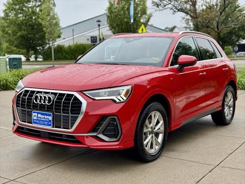 2025 Audi Q3 Premium 45 TFSI S line quattro Tiptronic
