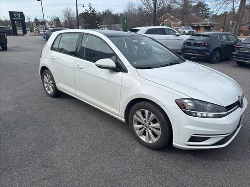 2018 Volkswagen Golf TSI SE